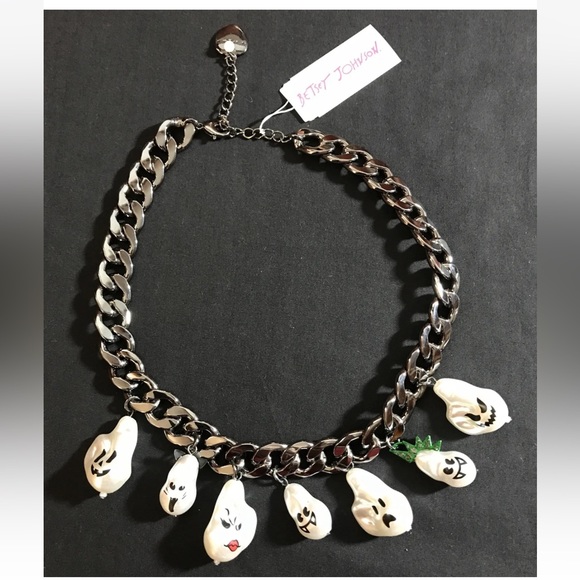 Betsey Johnson Pearl Ghost Necklace Halloween - Picture 3 of 4